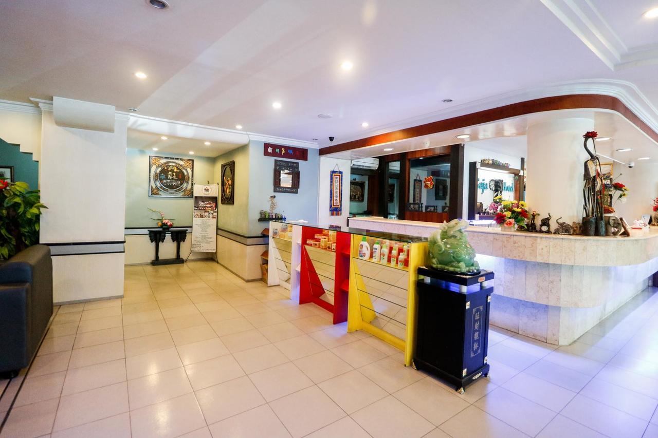 Reddoorz Plus @ Jalan Dr Sutomo 北干巴鲁 外观 照片