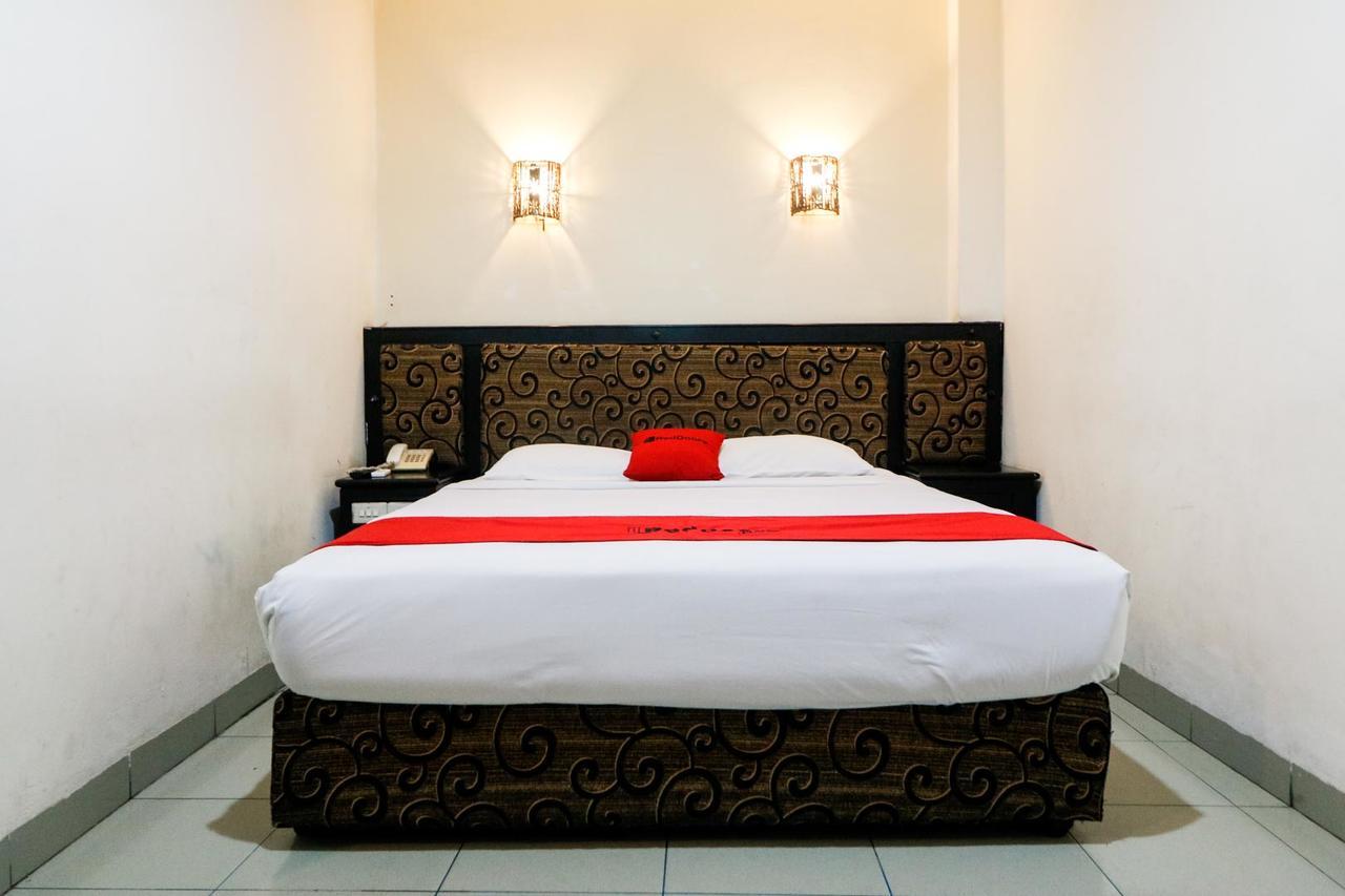 Reddoorz Plus @ Jalan Dr Sutomo 北干巴鲁 外观 照片